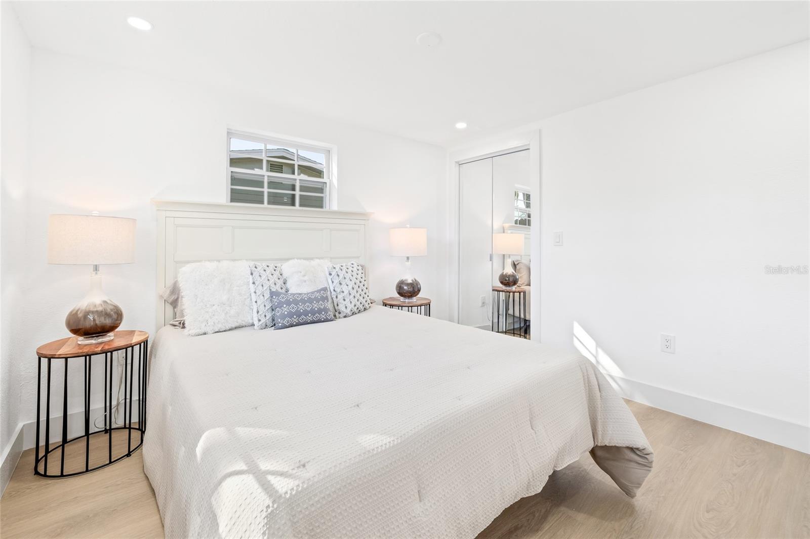 Image 21 of 41 For 7304 Dianne Drive