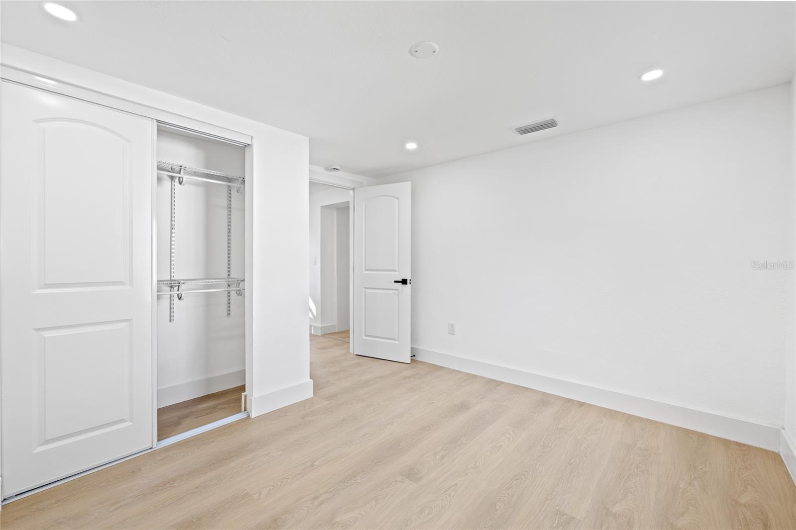 Image 28 of 41 For 7304 Dianne Drive