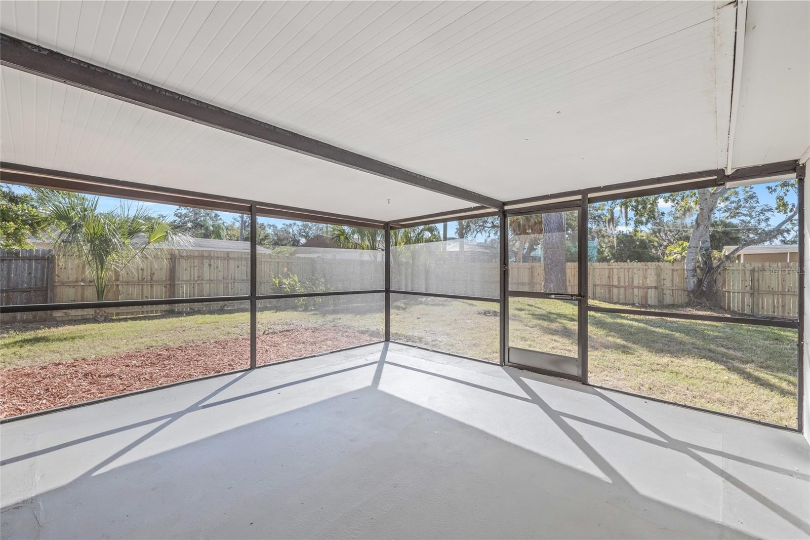 Image 32 of 41 For 7304 Dianne Drive