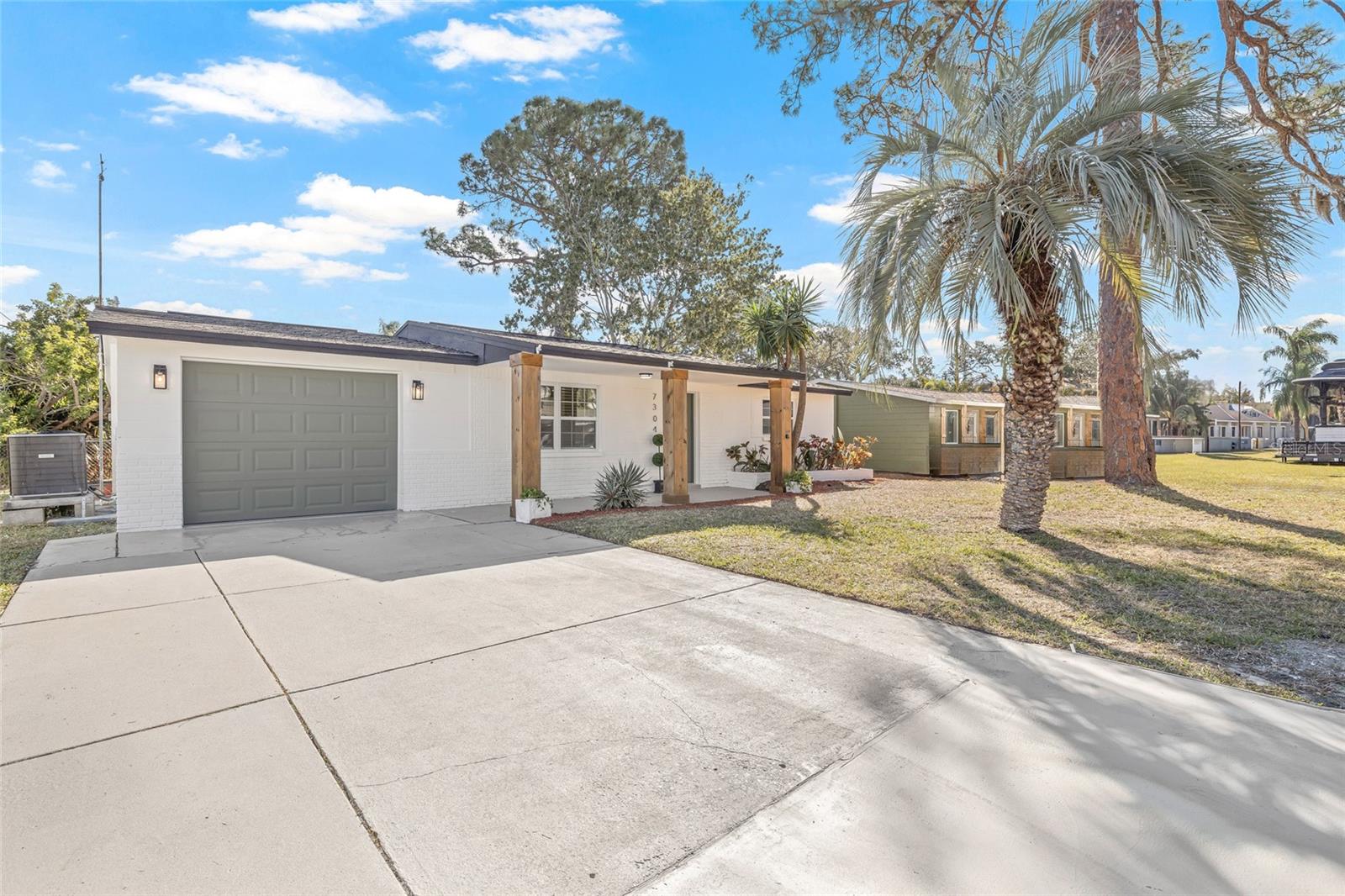 Image 37 of 41 For 7304 Dianne Drive