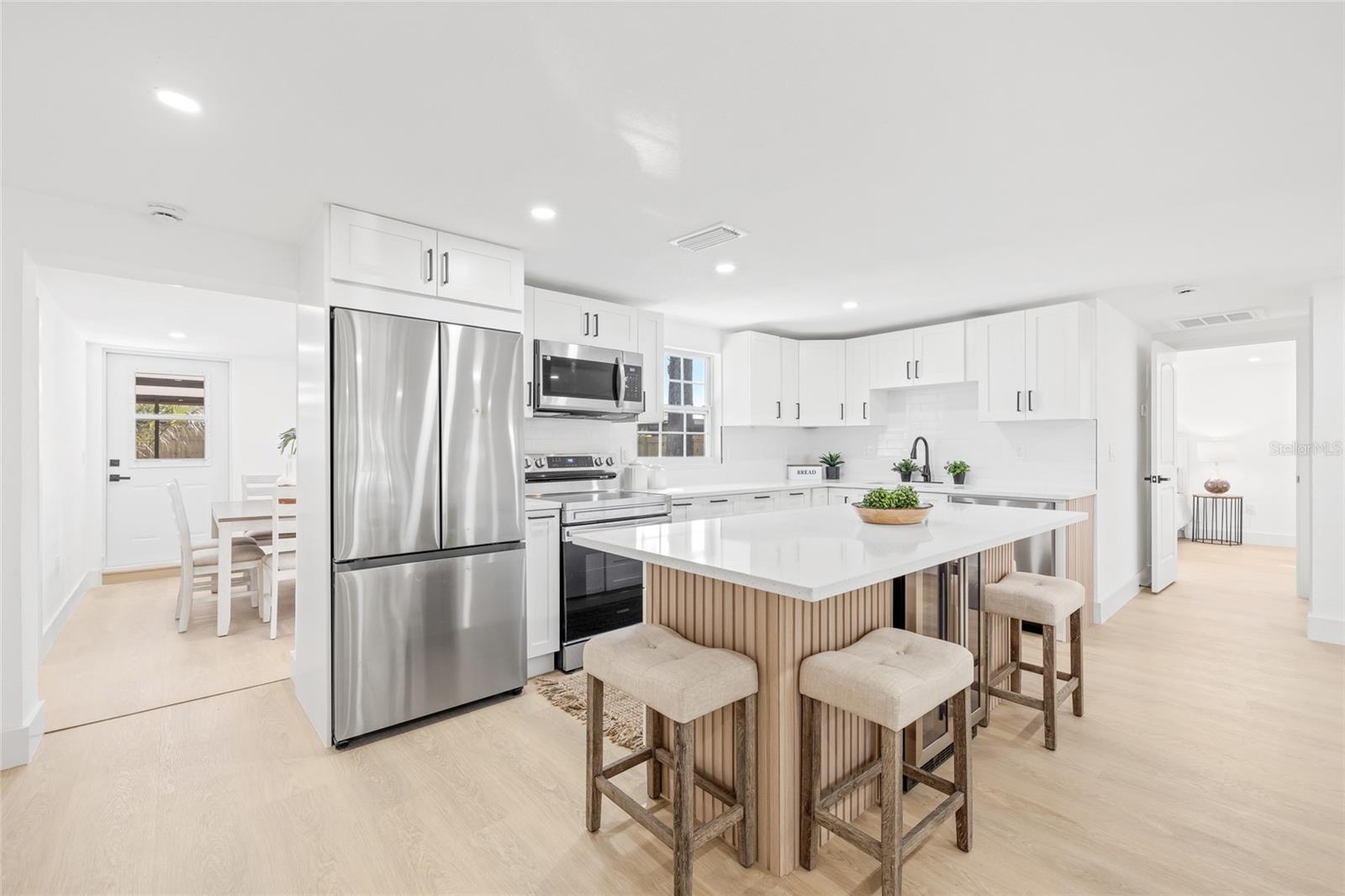 Image 9 of 41 For 7304 Dianne Drive