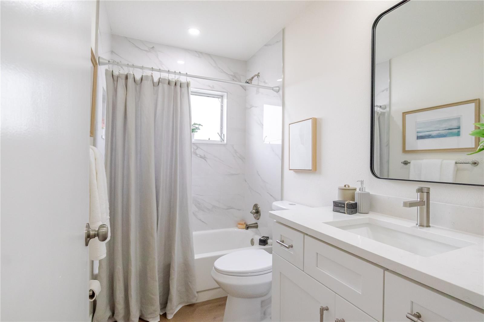 Image 16 of 39 For 9823 Crofton Lane