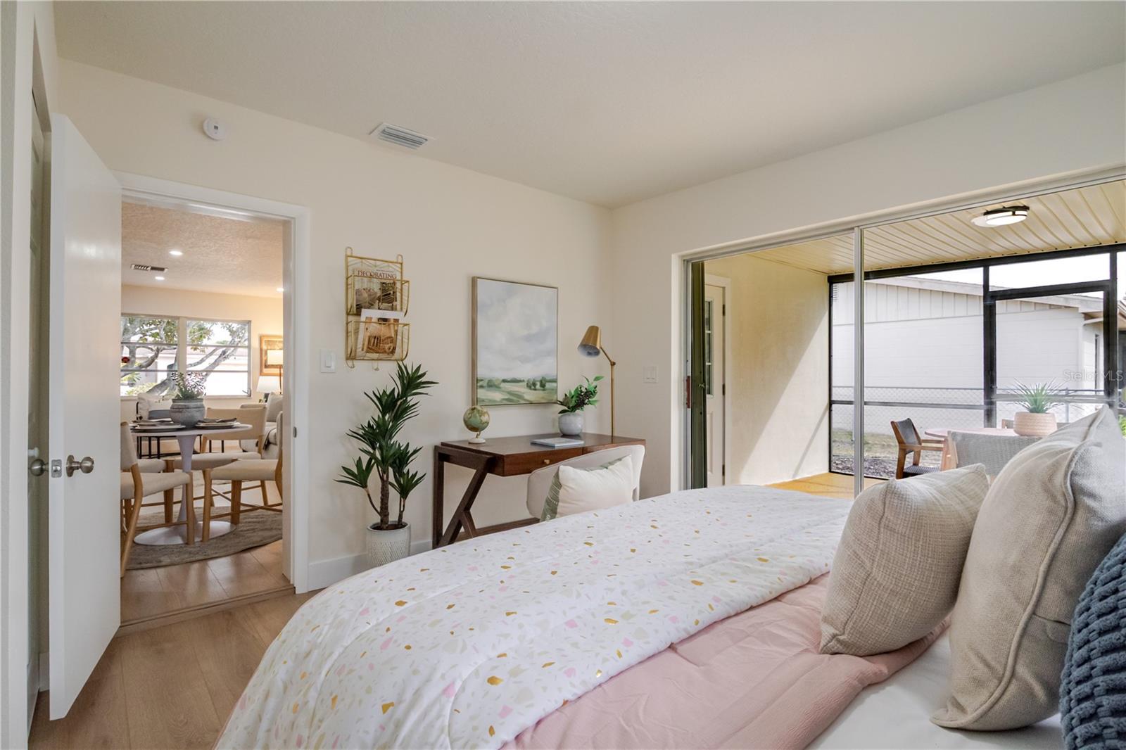 Image 24 of 39 For 9823 Crofton Lane