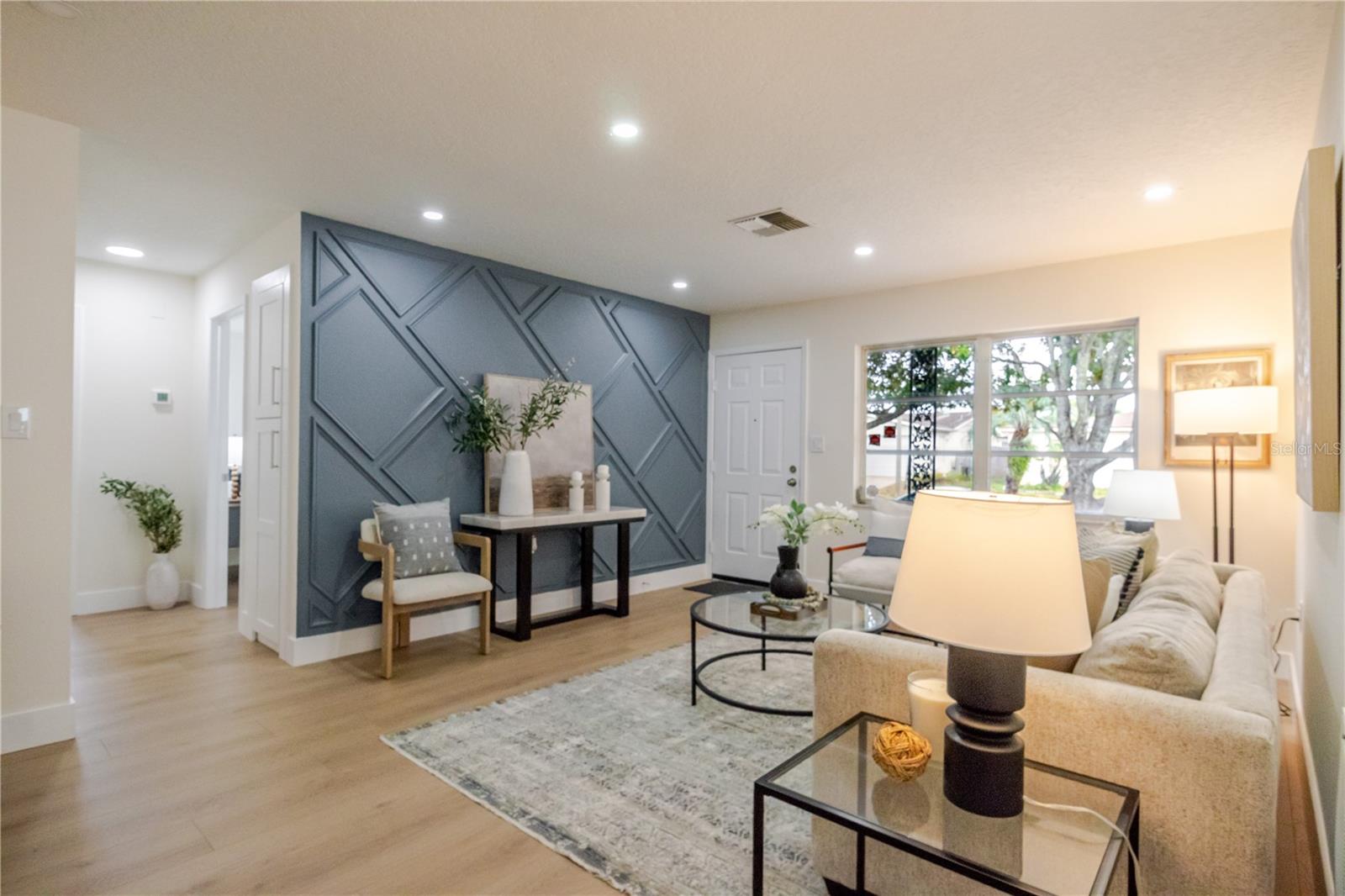 Image 3 of 39 For 9823 Crofton Lane