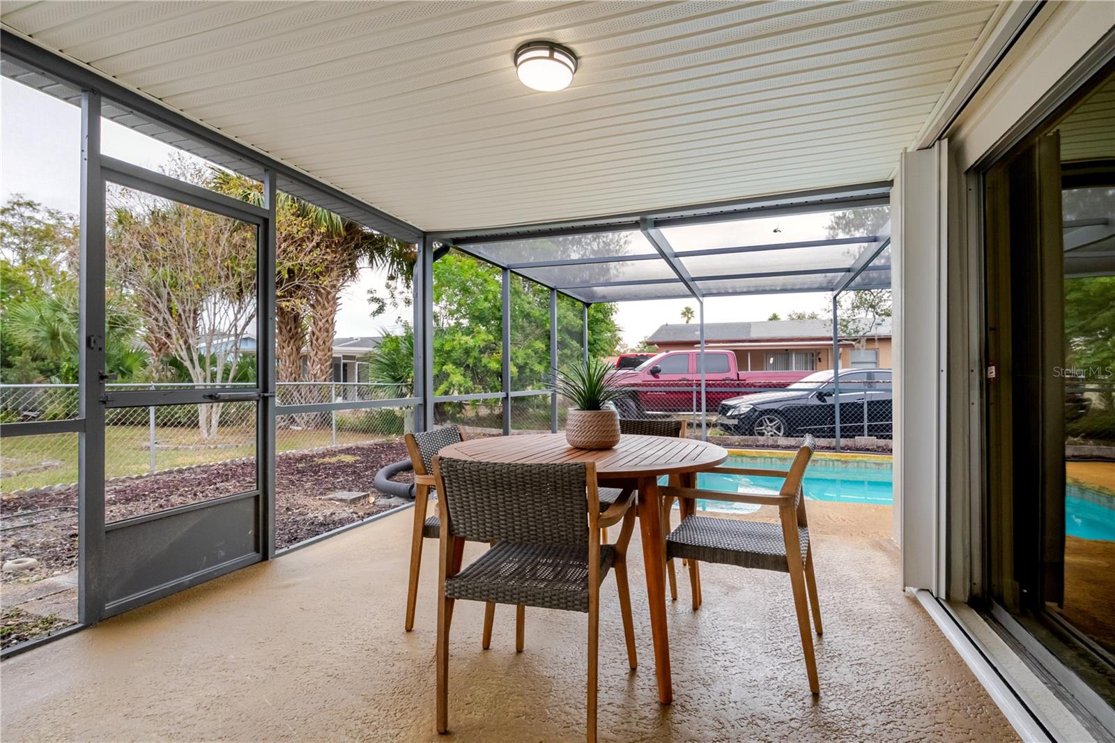 Image 32 of 39 For 9823 Crofton Lane