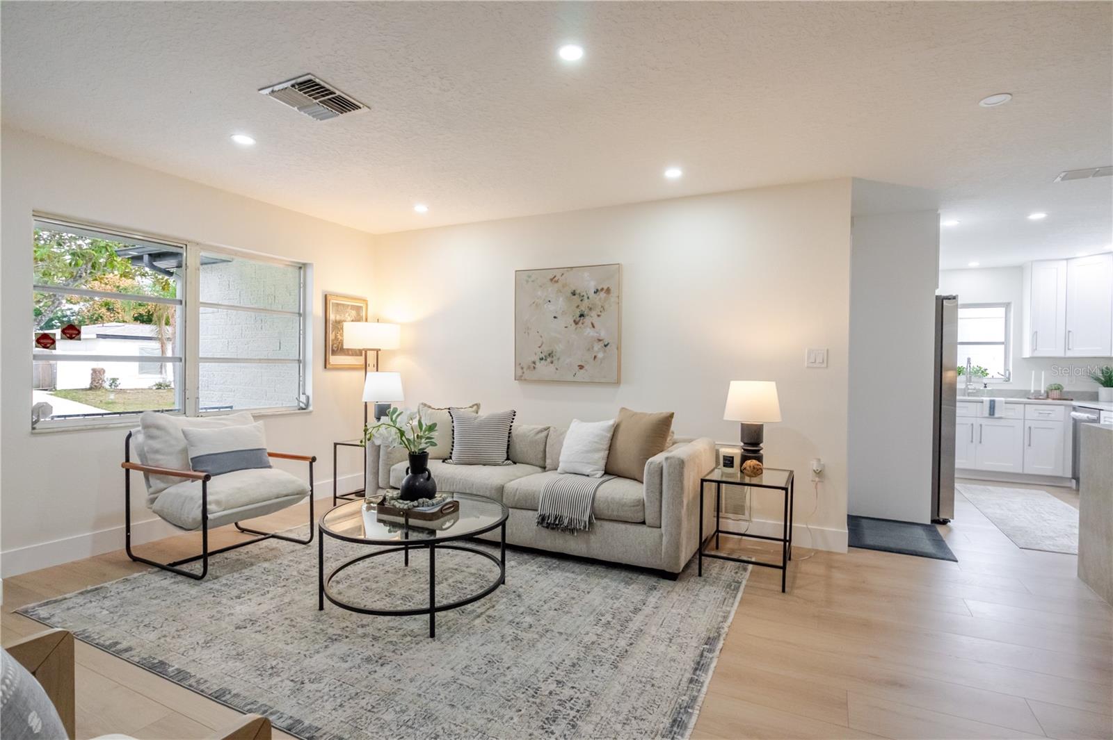 Image 6 of 39 For 9823 Crofton Lane