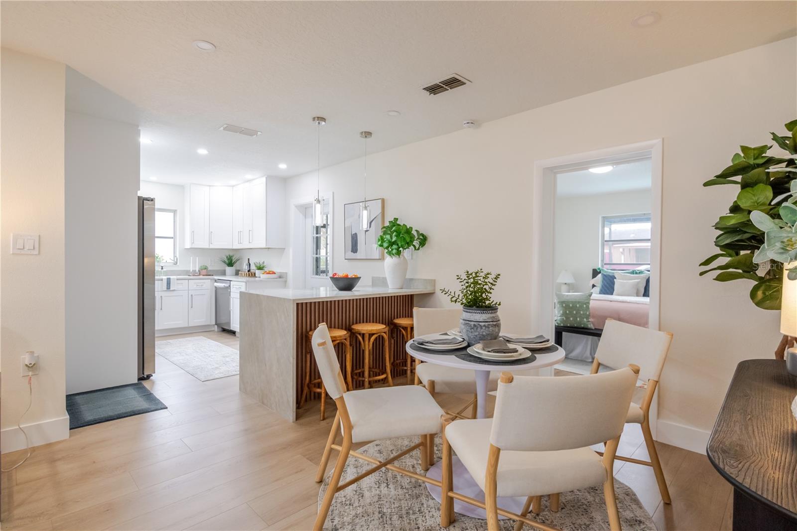 Image 7 of 39 For 9823 Crofton Lane