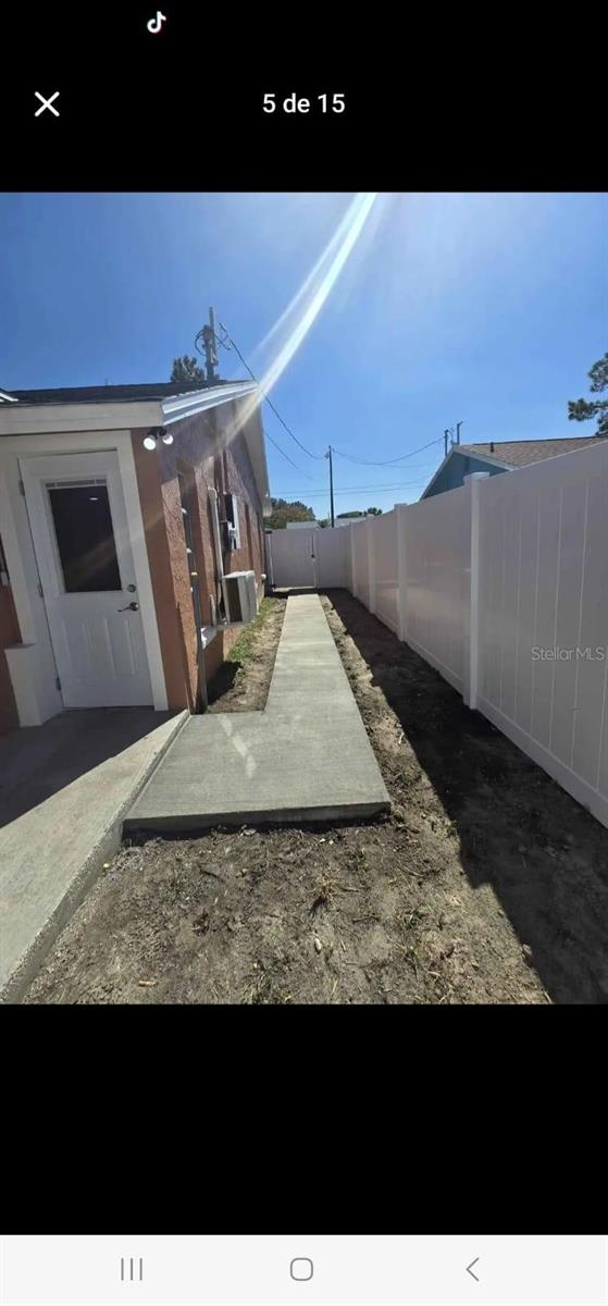 Image 2 of 12 For 15827 Adobe  1