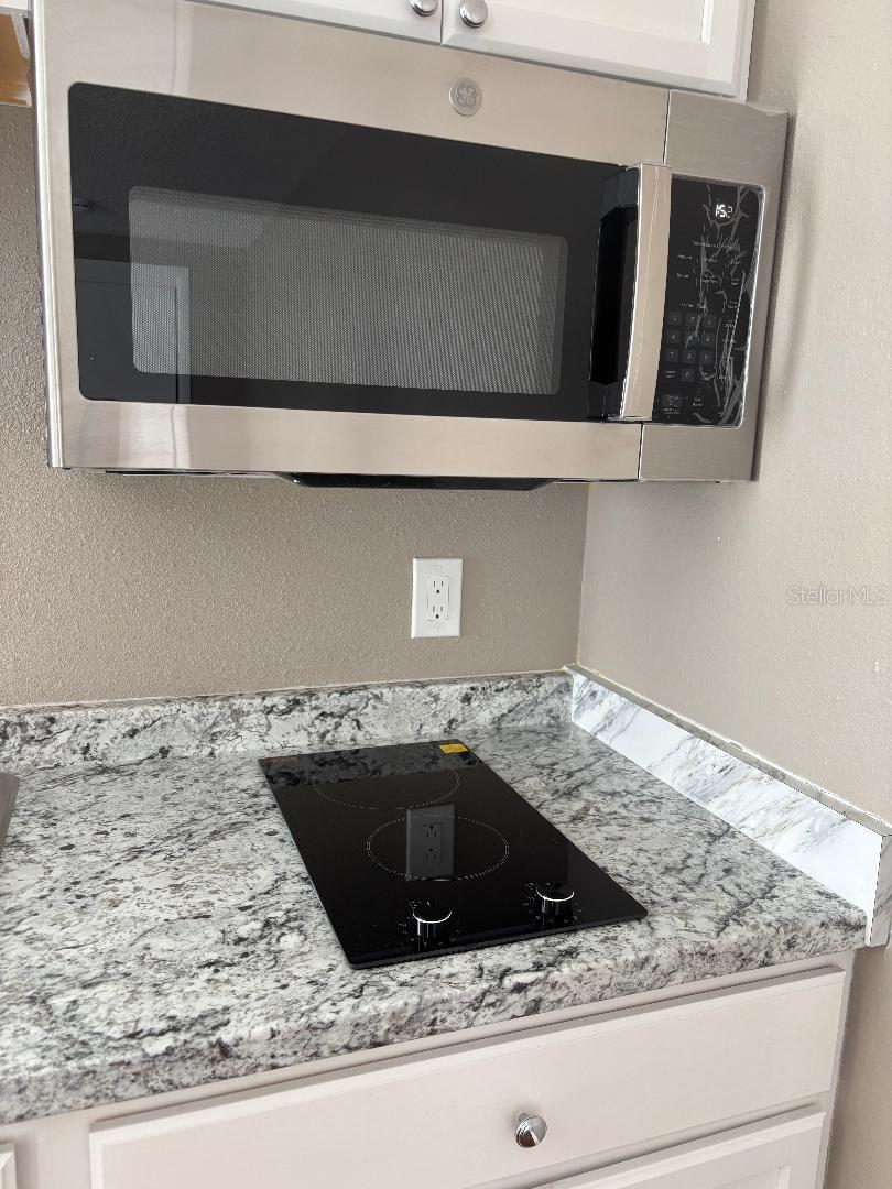 Image 7 of 12 For 15827 Adobe  1