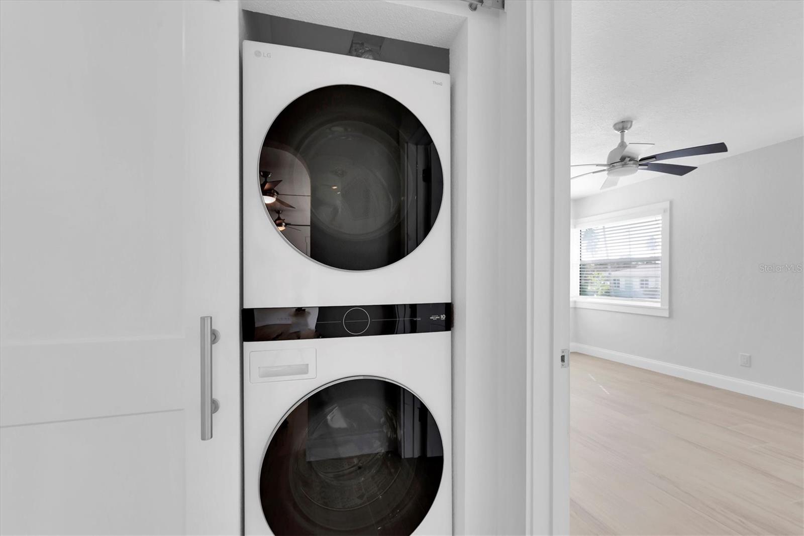 Image 18 of 42 For 907 Narcissus Avenue