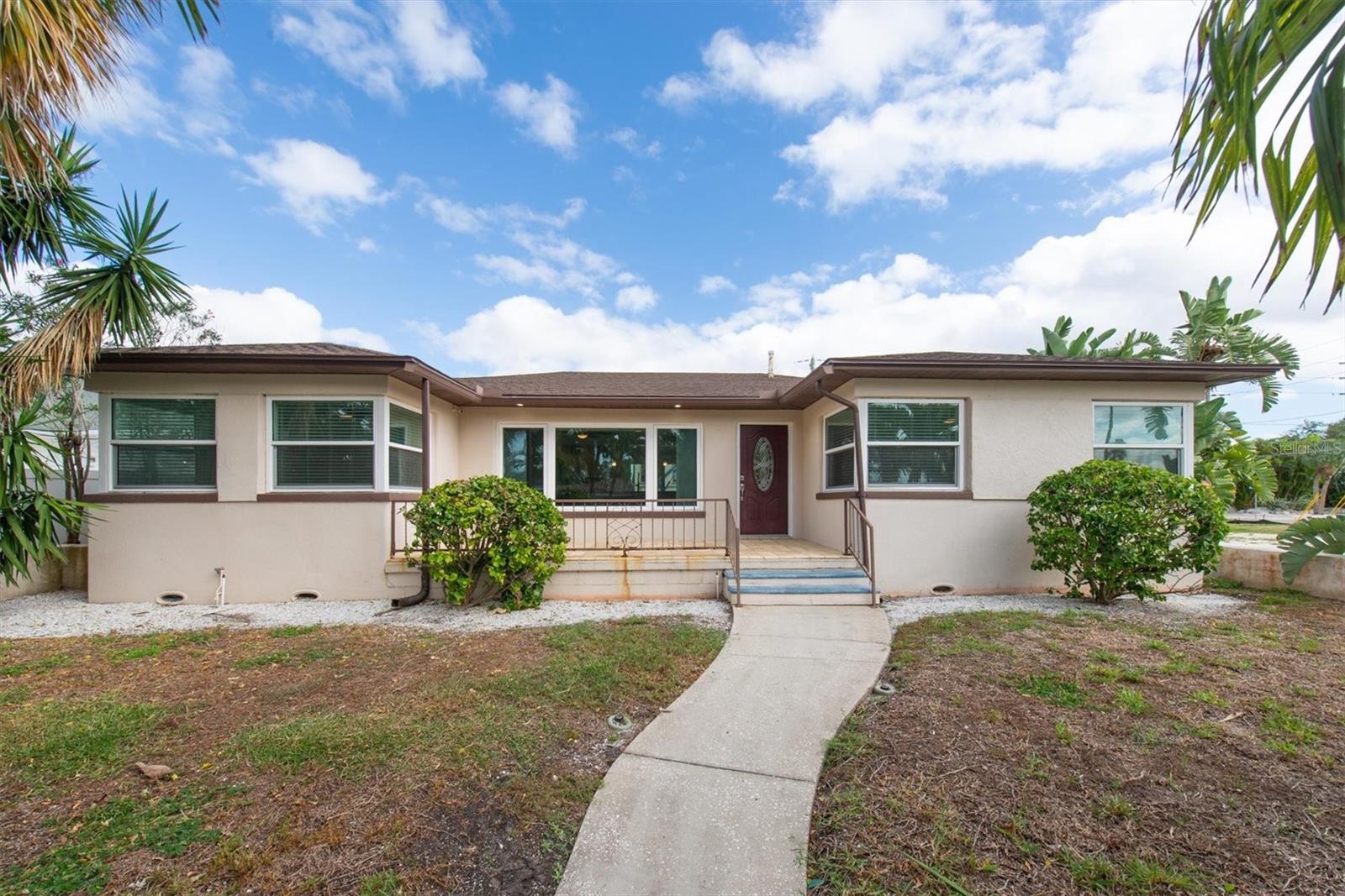 Image 24 of 42 For 907 Narcissus Avenue