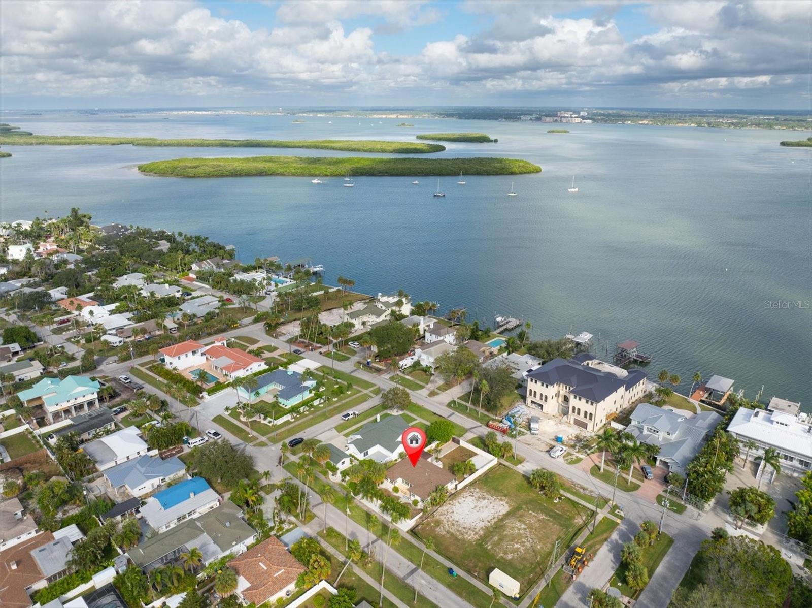 Image 38 of 42 For 907 Narcissus Avenue