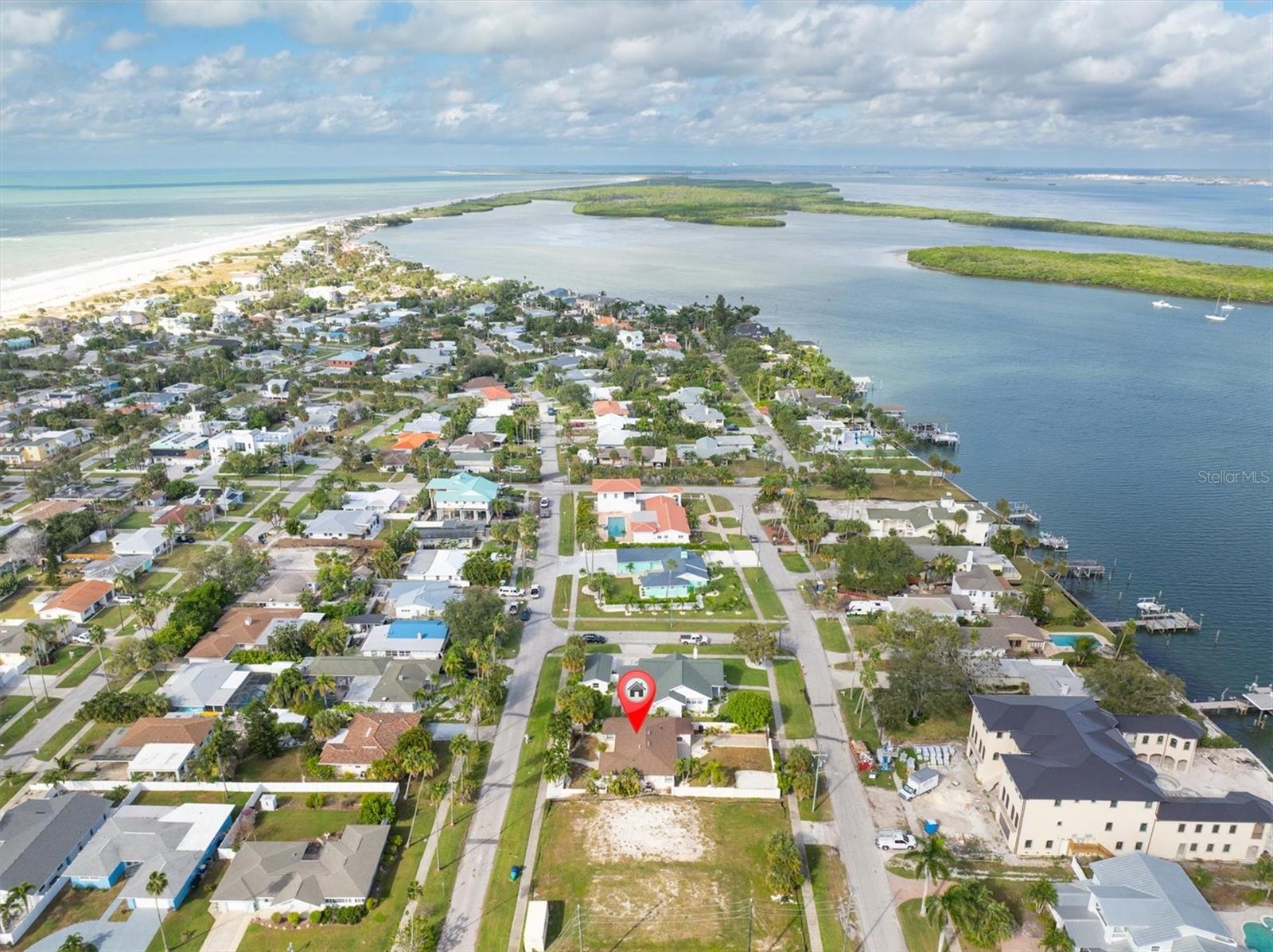 Image 39 of 42 For 907 Narcissus Avenue