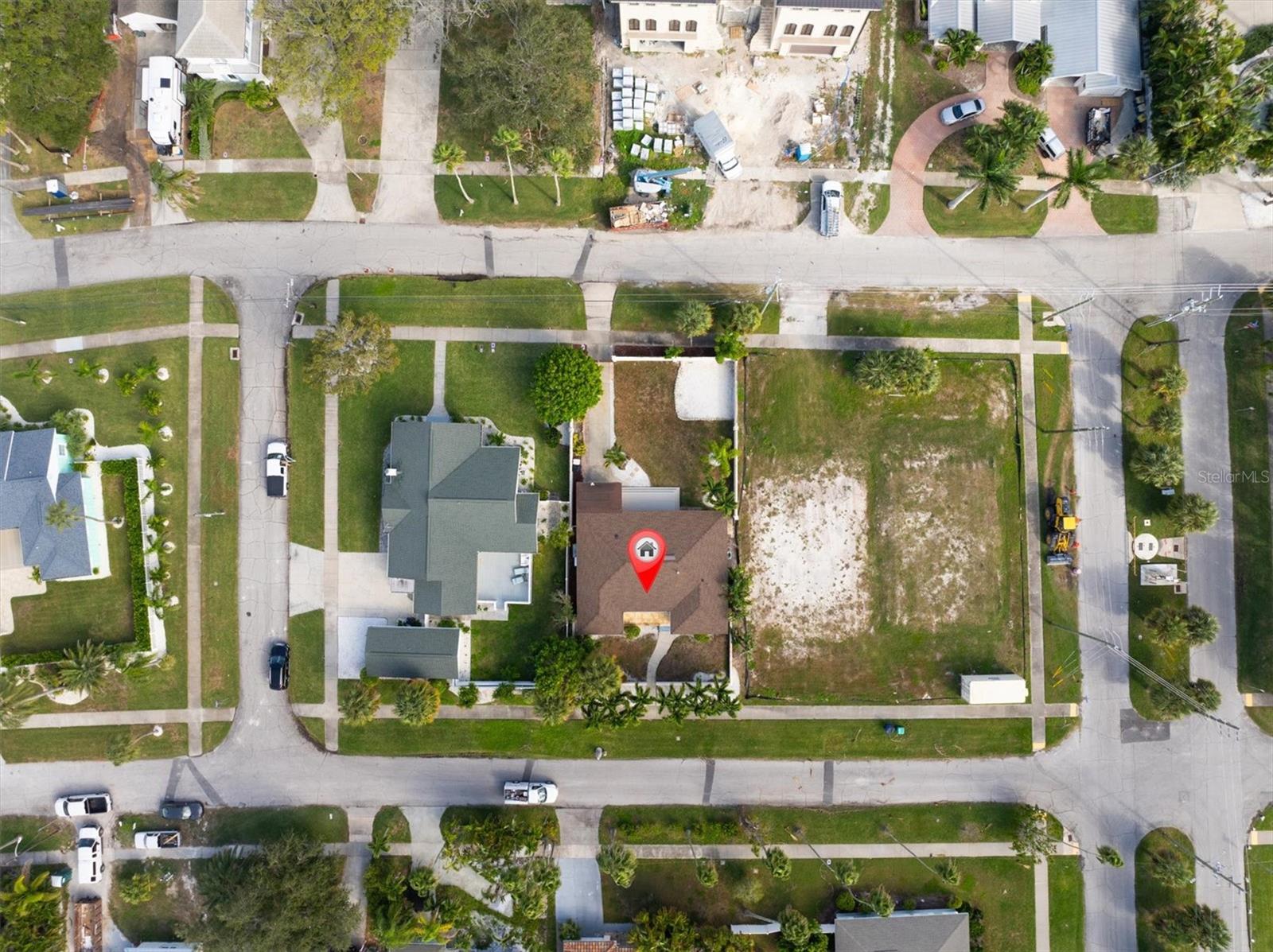 Image 42 of 42 For 907 Narcissus Avenue