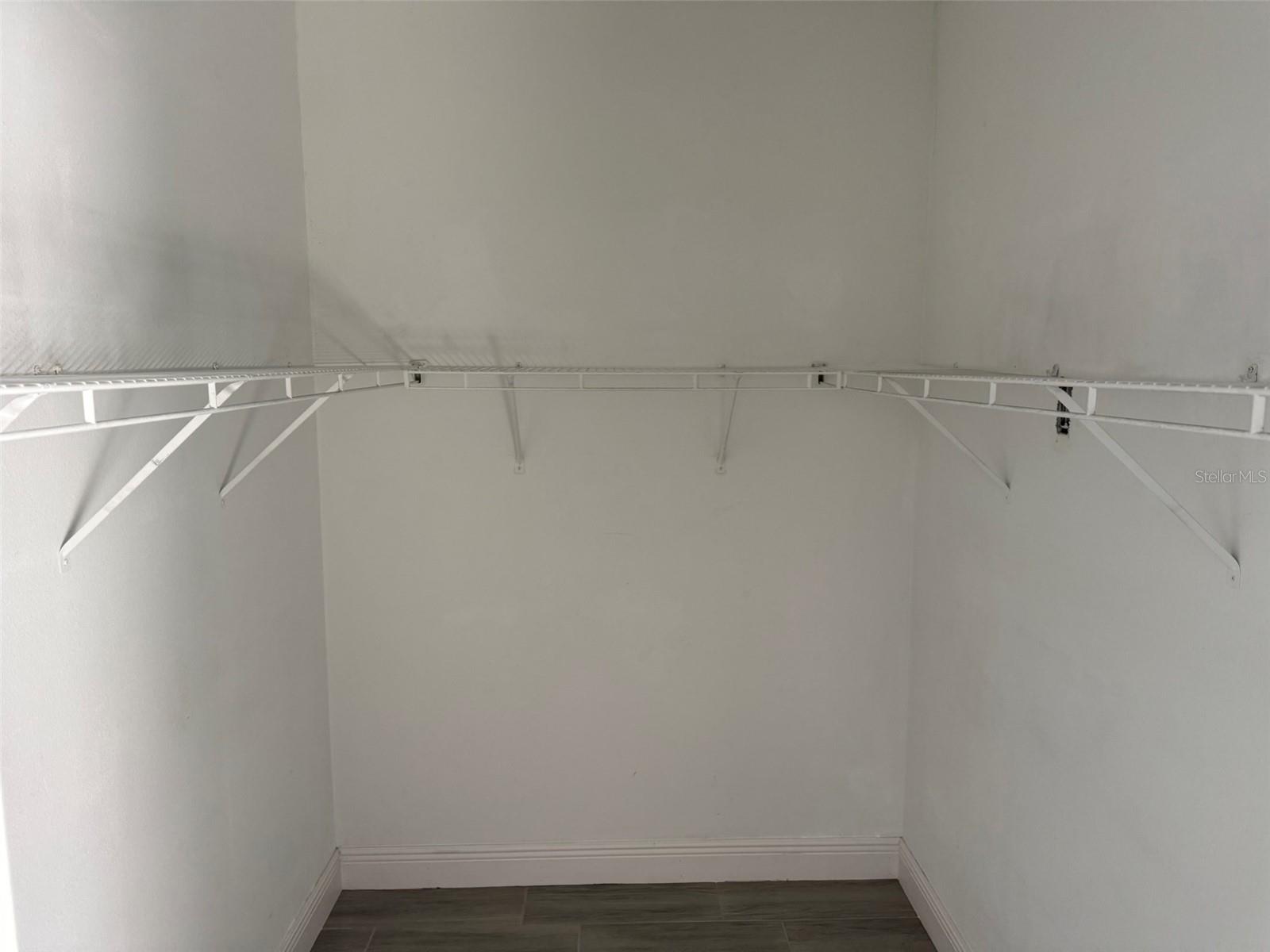 Image 10 of 34 For 1325 Lyonshire Drive