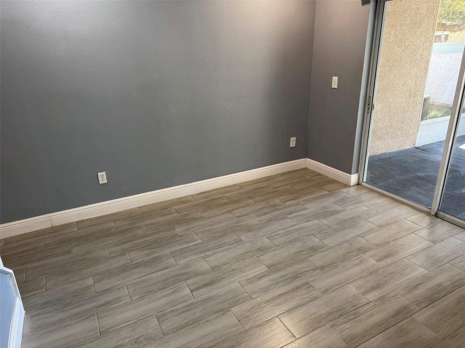 Image 16 of 34 For 1325 Lyonshire Drive