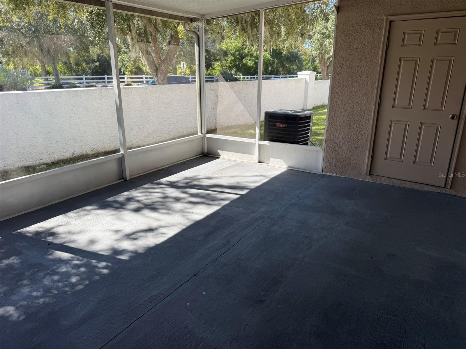 Image 17 of 34 For 1325 Lyonshire Drive