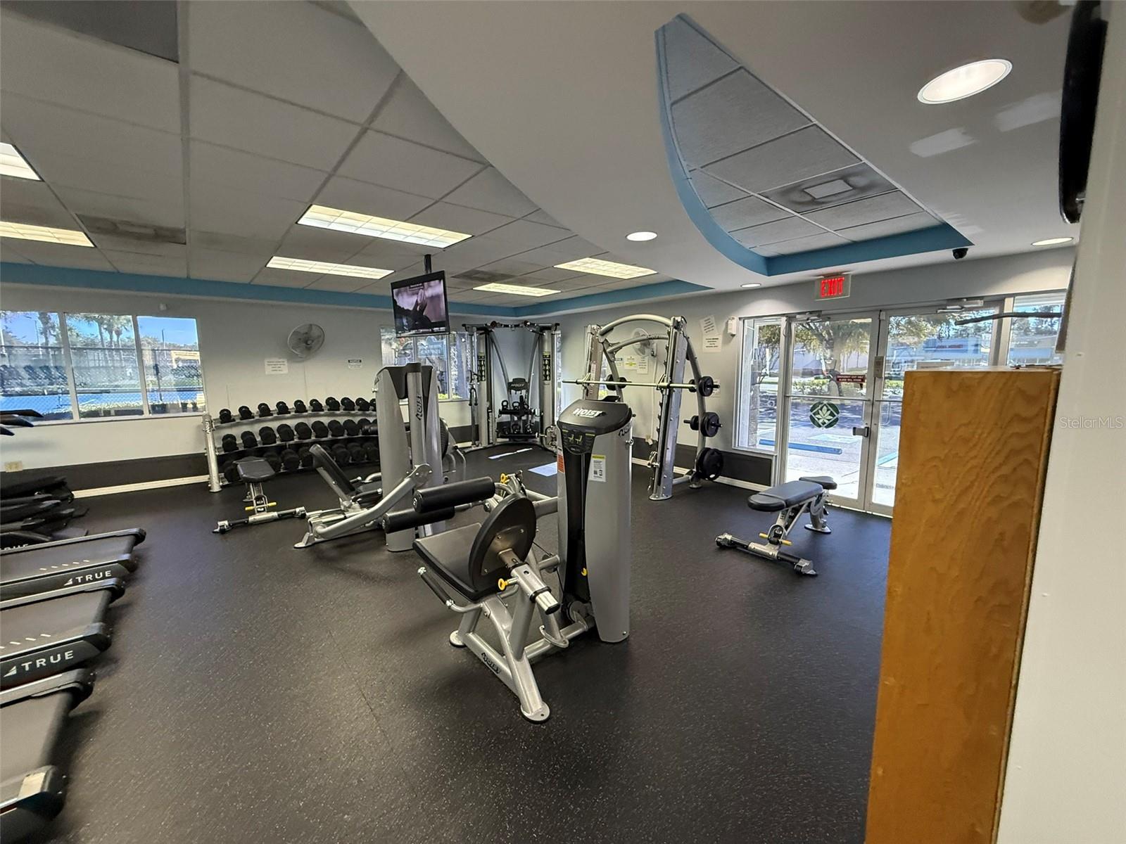 Image 33 of 34 For 1325 Lyonshire Drive