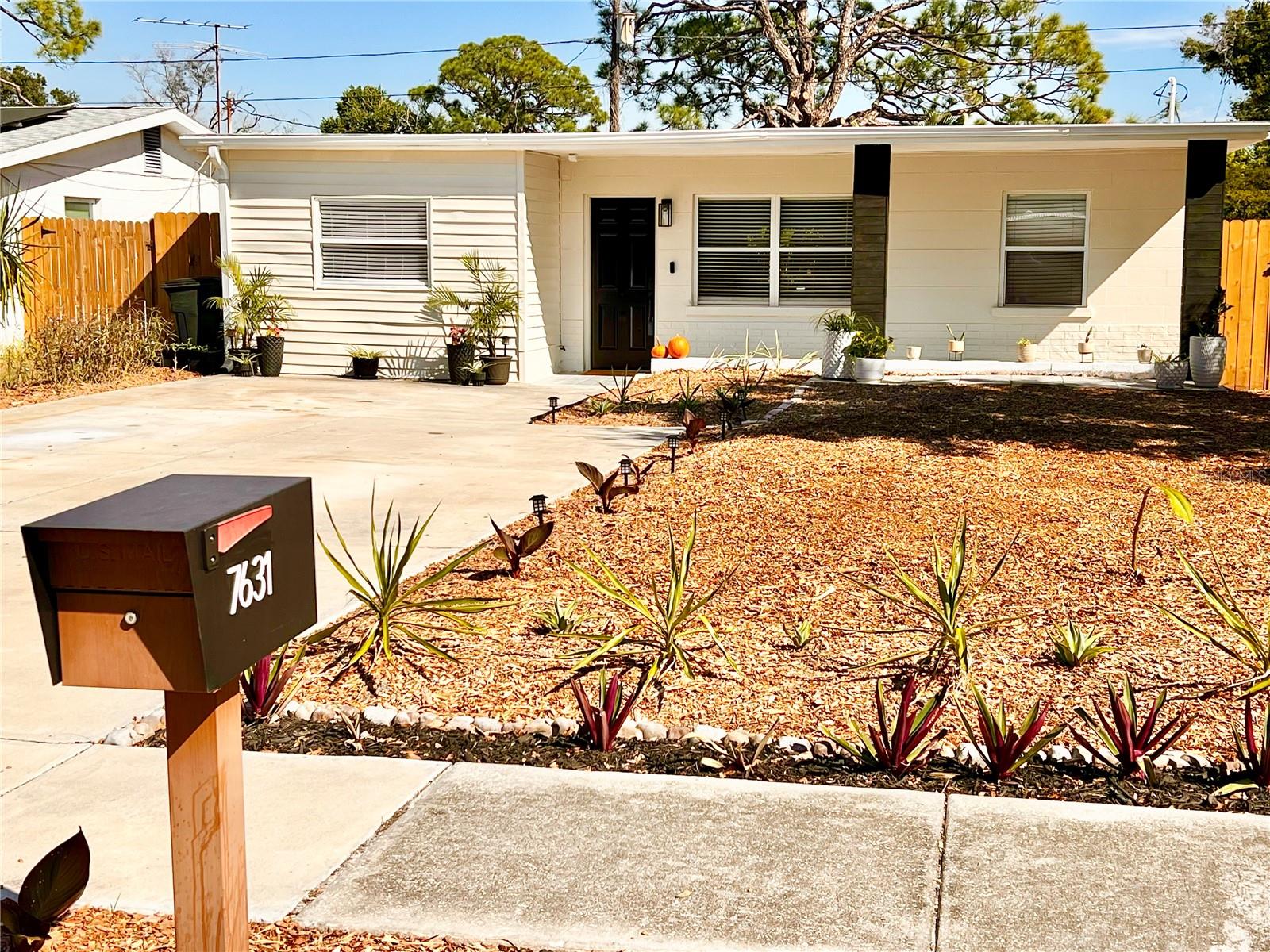 Details for 7631 46th Way N, PINELLAS PARK, FL 33781