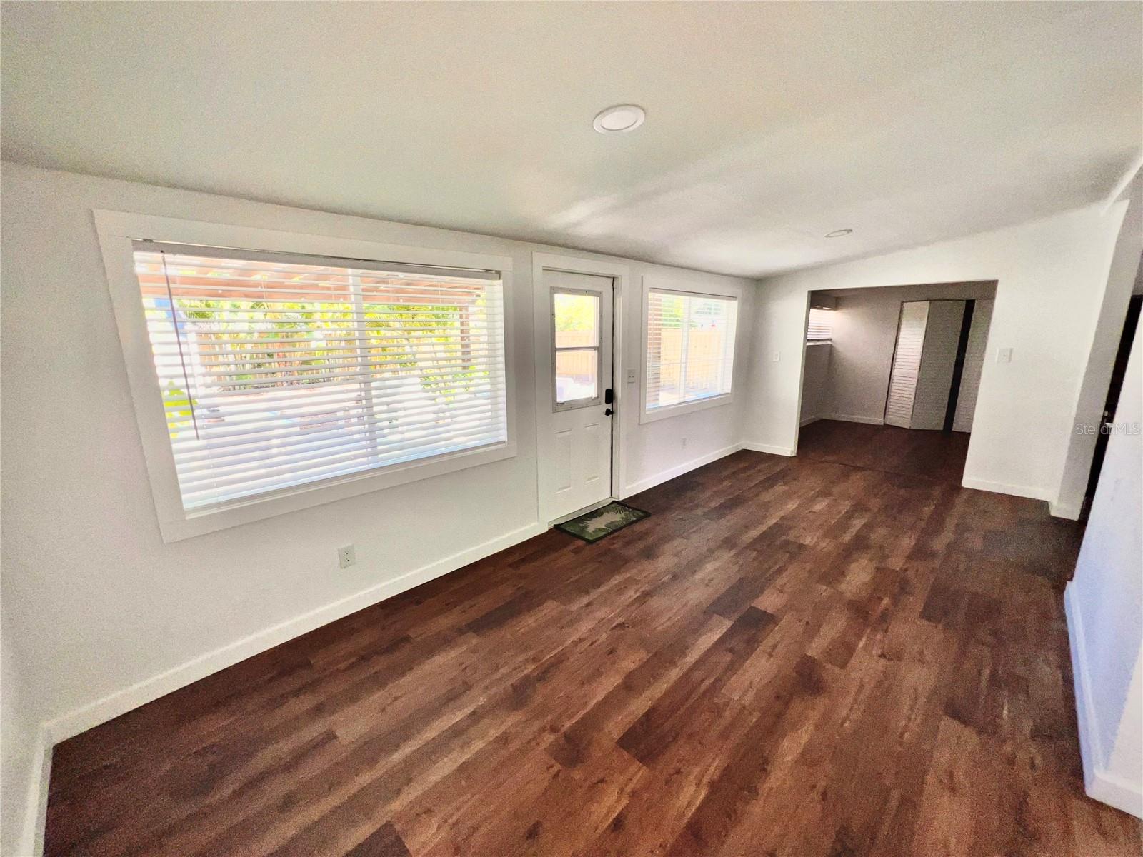 Image 19 of 43 For 7631 46th Way N