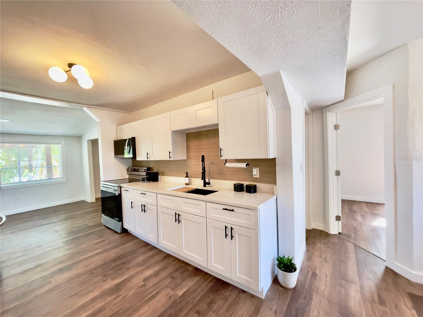 Image 4 of 43 For 7631 46th Way N