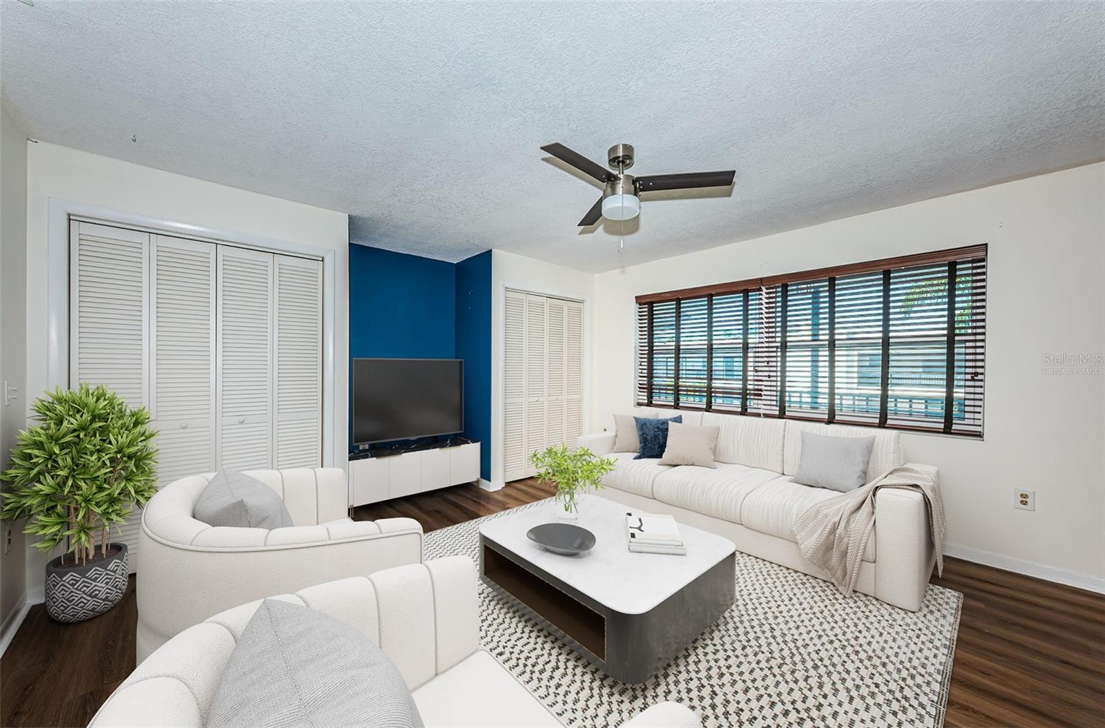 Image 11 of 34 For 4050 4th Street N 306