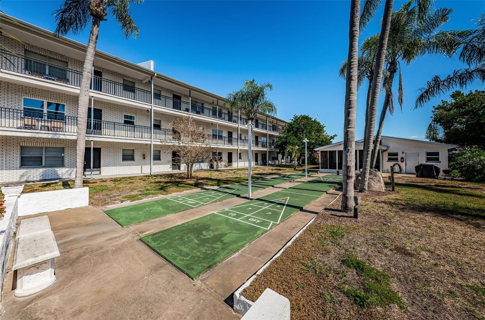 Image 33 of 34 For 4050 4th Street N 306