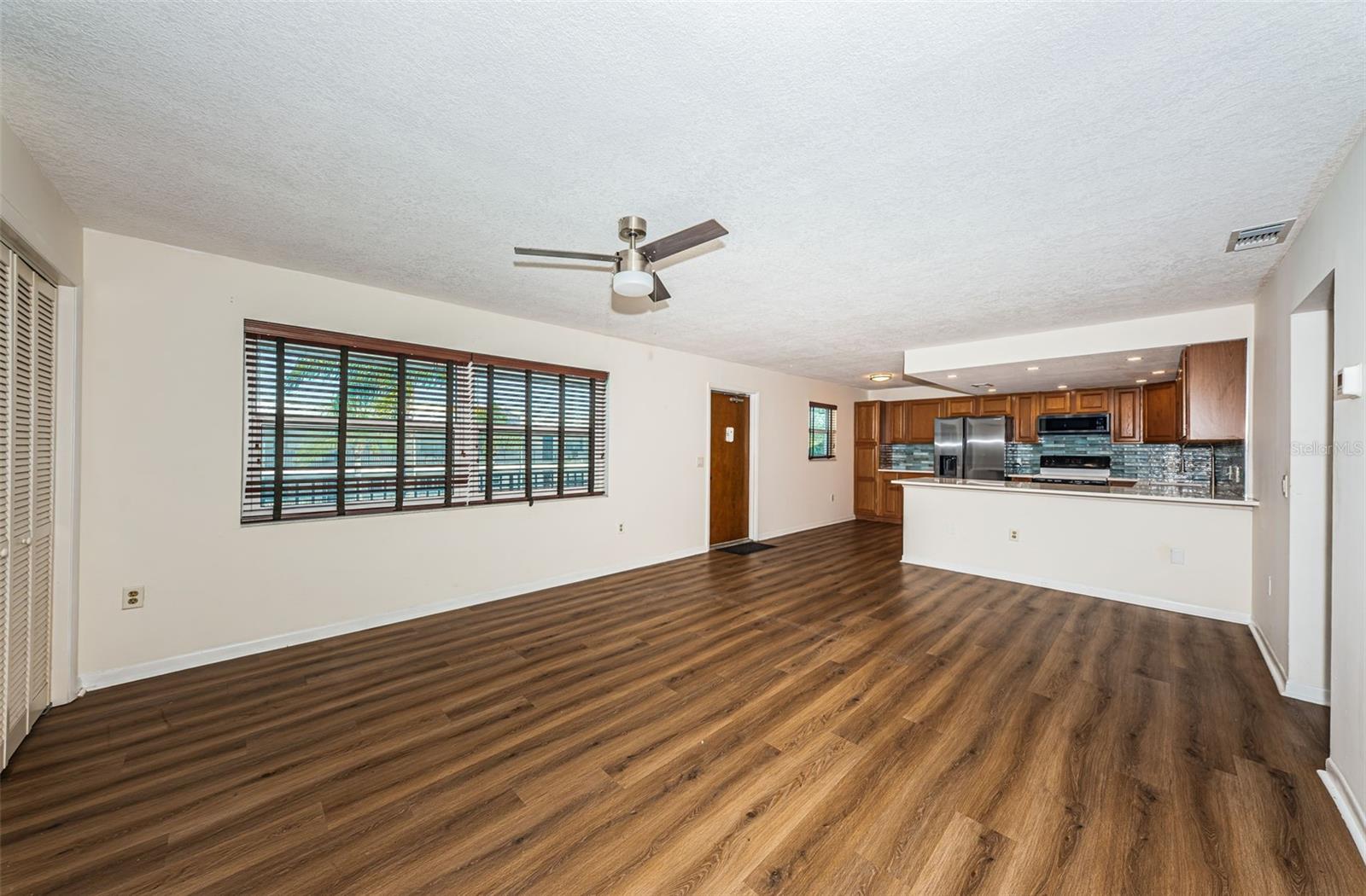 Image 6 of 34 For 4050 4th Street N 306