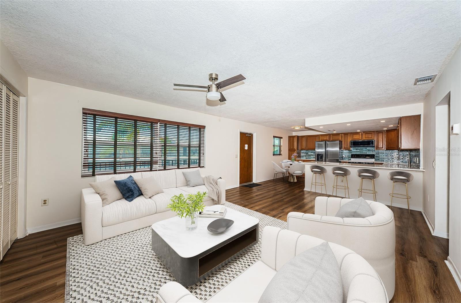 Image 7 of 34 For 4050 4th Street N 306