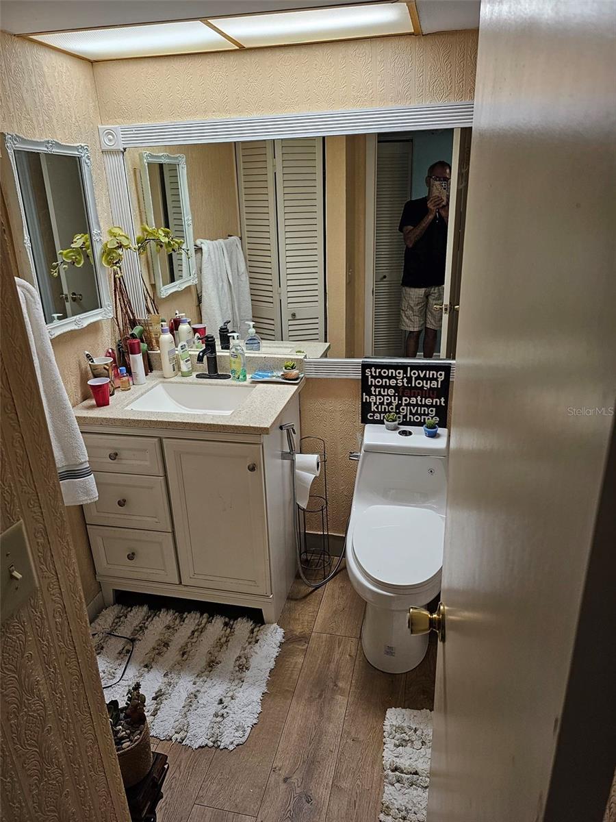 Image 6 of 12 For 4775 Cove Circle 705