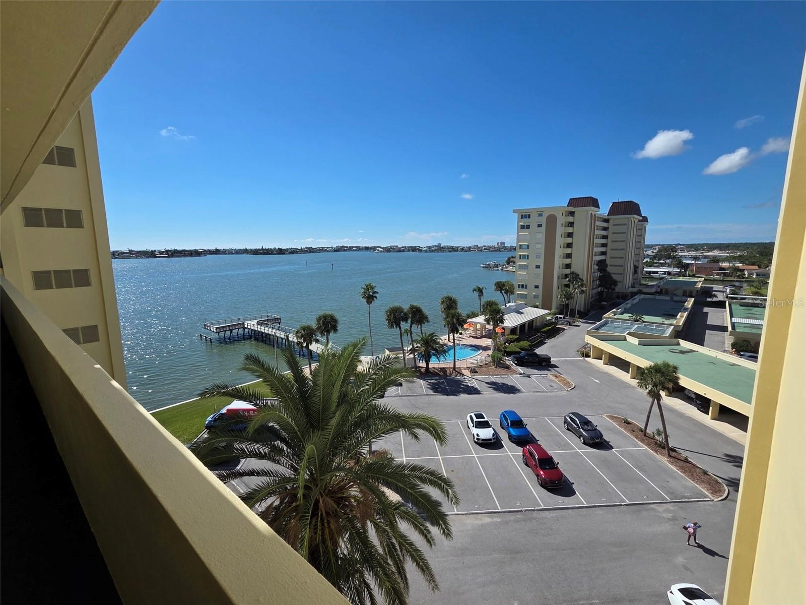 Image 7 of 12 For 4775 Cove Circle 705