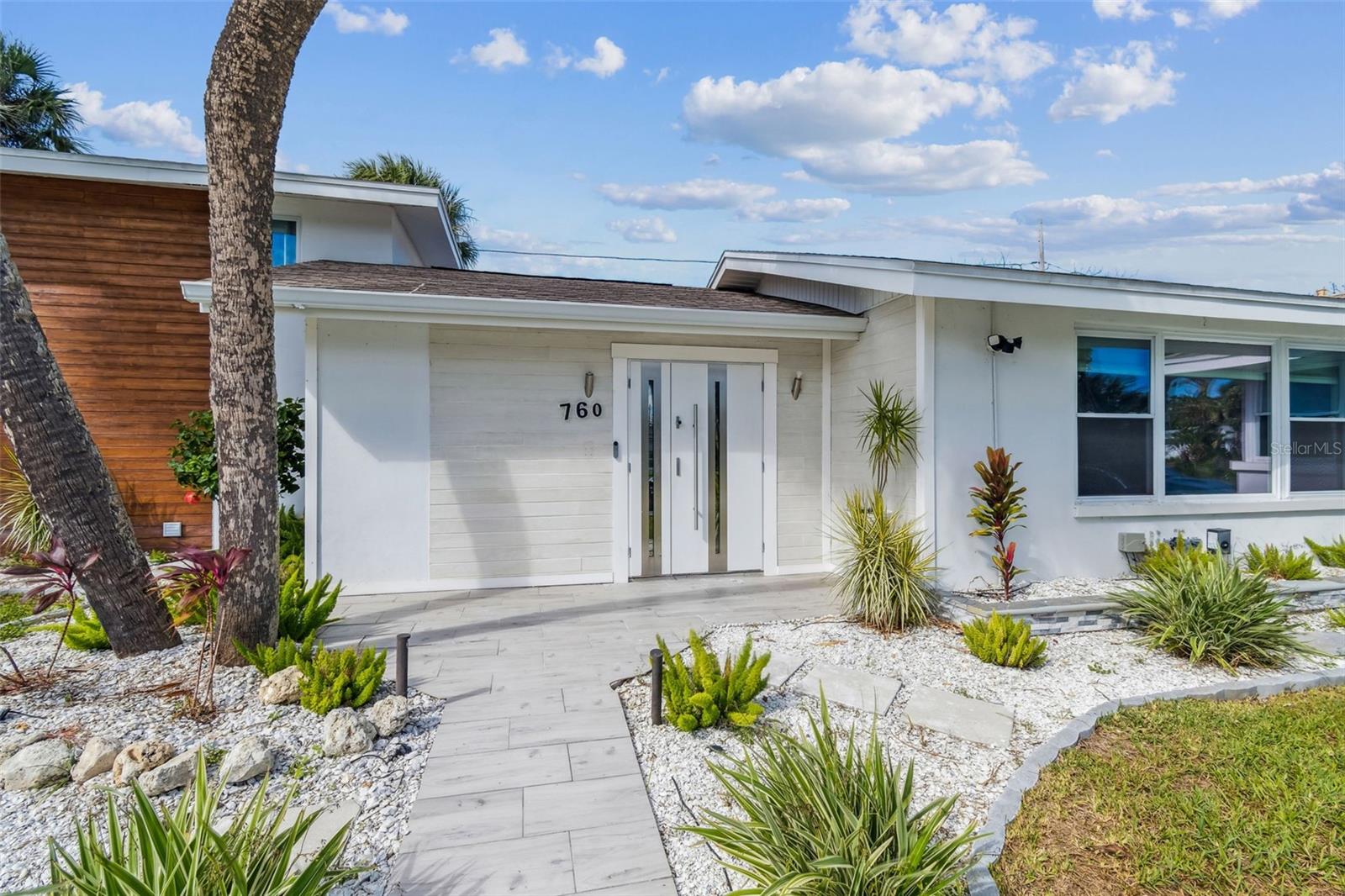 Image 10 of 91 For 760 Bohenia Circle S