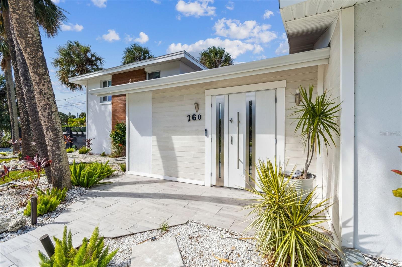 Image 12 of 91 For 760 Bohenia Circle S