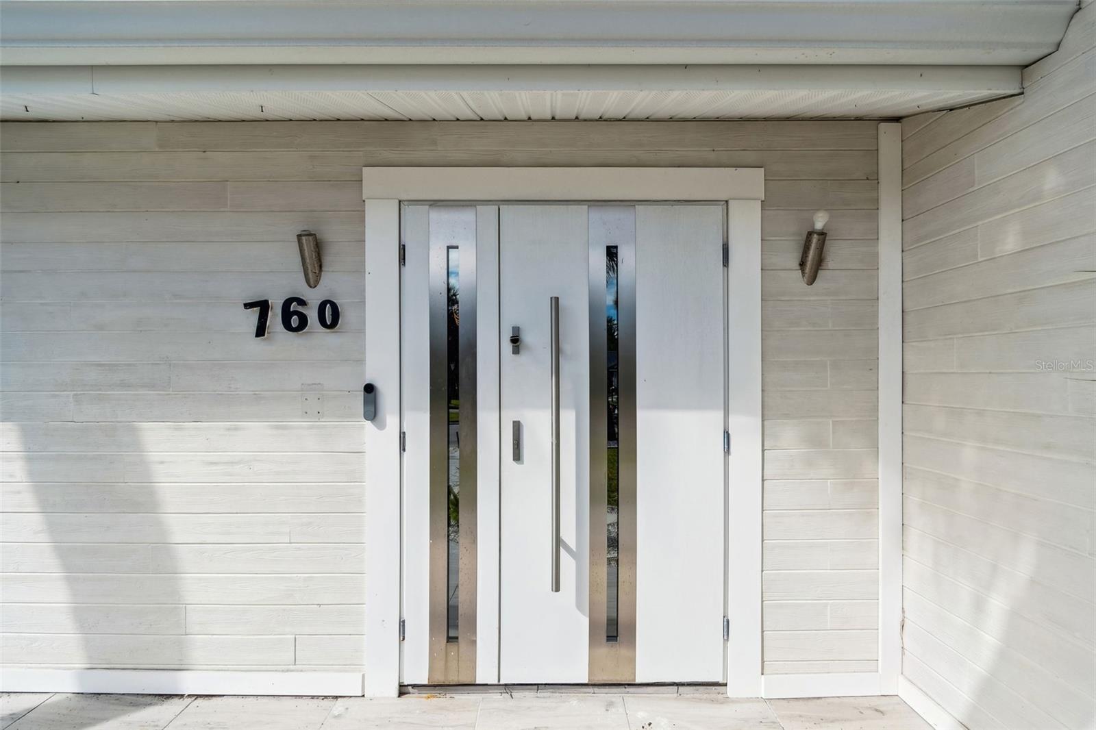 Image 13 of 91 For 760 Bohenia Circle S