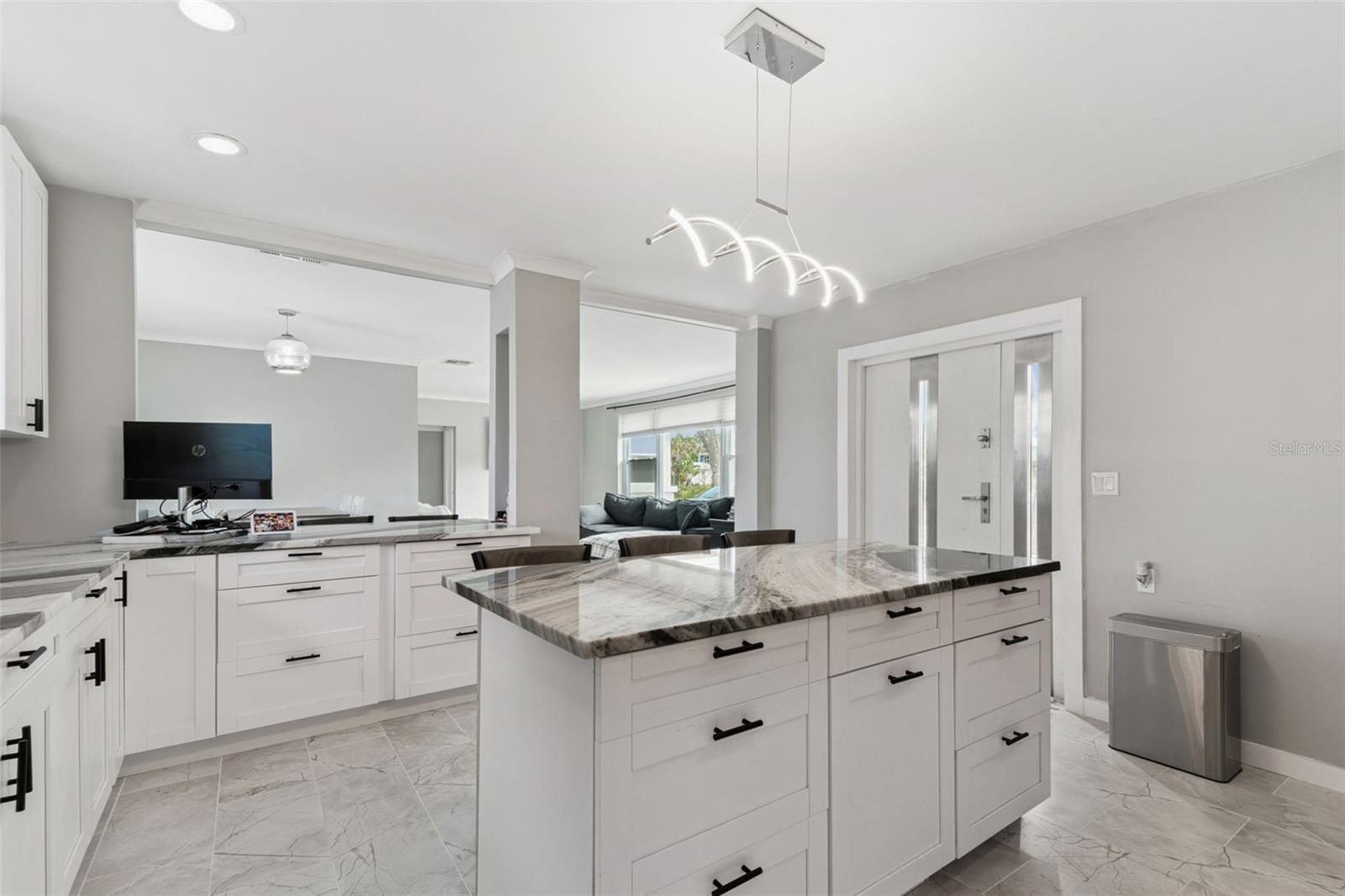 Image 17 of 91 For 760 Bohenia Circle S