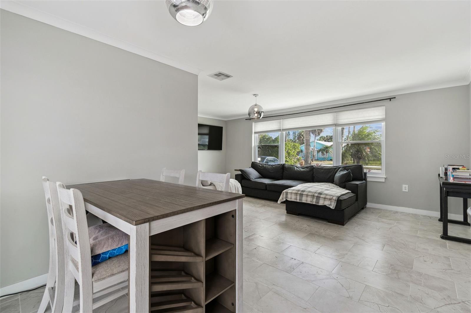 Image 30 of 91 For 760 Bohenia Circle S