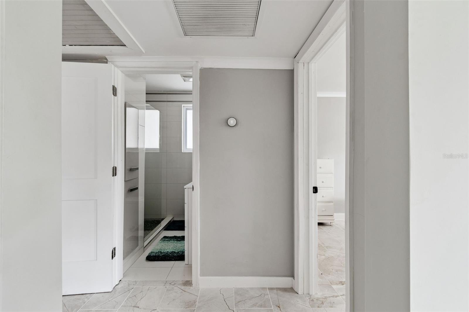 Image 35 of 91 For 760 Bohenia Circle S