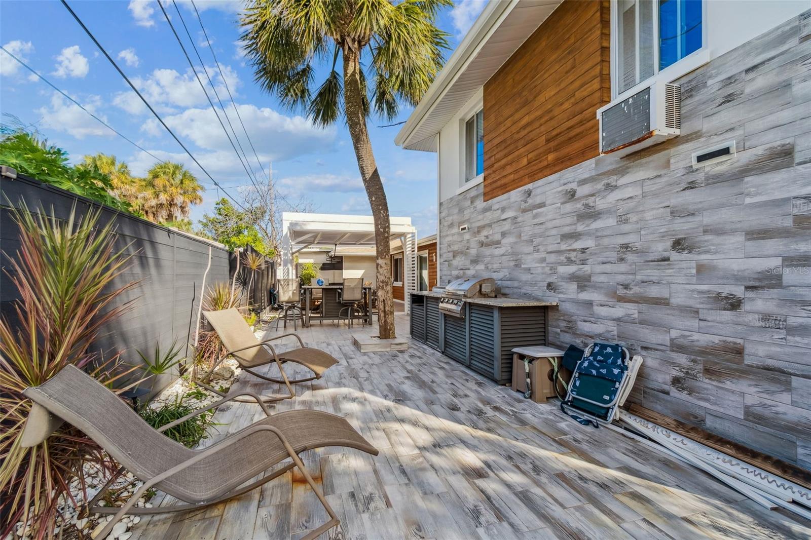 Image 55 of 91 For 760 Bohenia Circle S