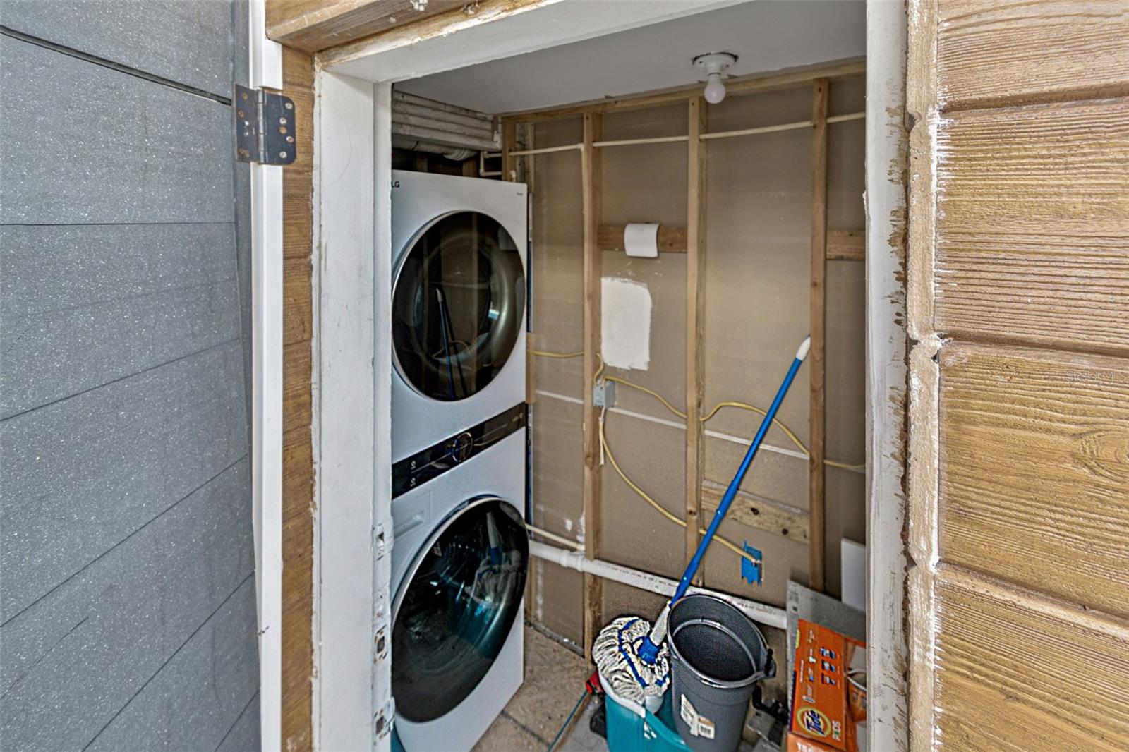 Image 65 of 91 For 760 Bohenia Circle S