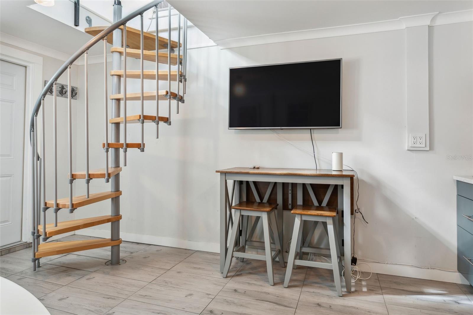 Image 68 of 91 For 760 Bohenia Circle S