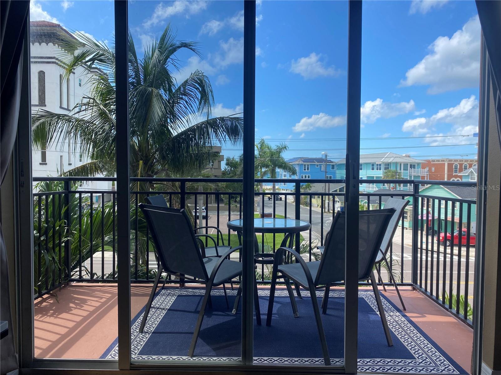 Image 4 of 25 For 13235 Gulf Boulevard 315