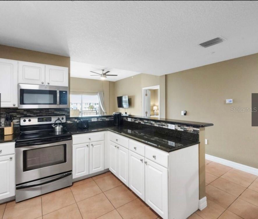 Image 8 of 25 For 13235 Gulf Boulevard 315