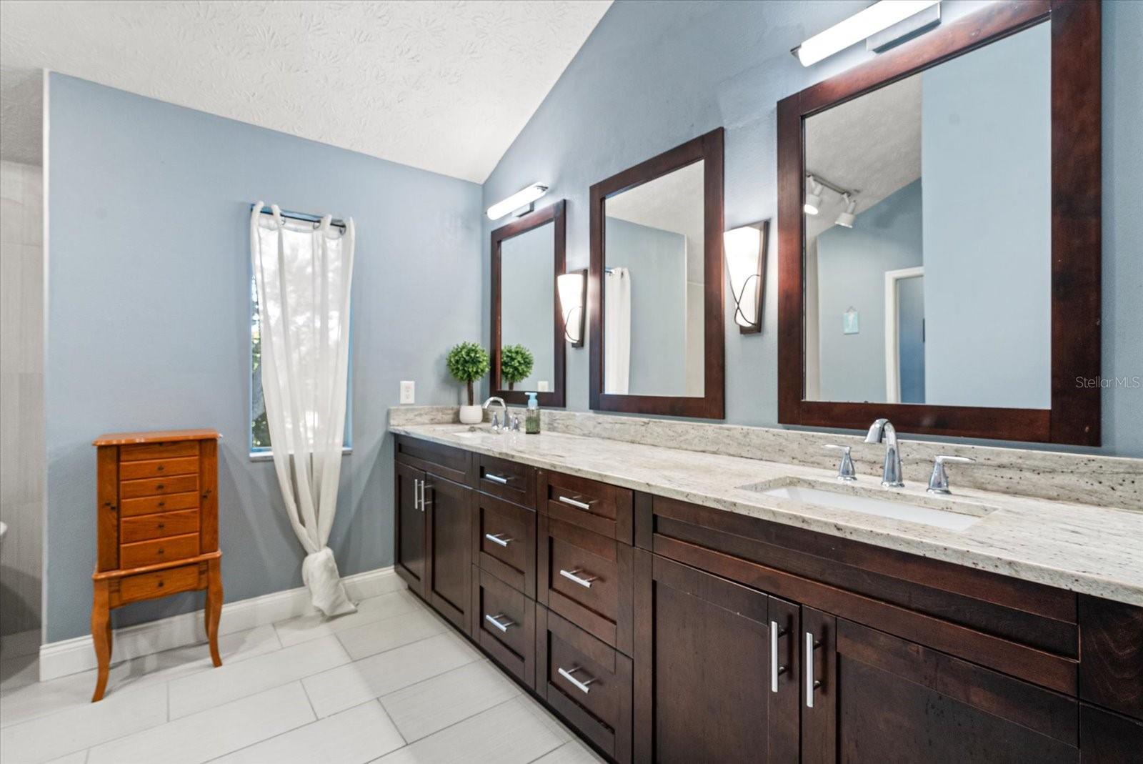 Image 26 of 46 For 16516 Oley Ridge Court