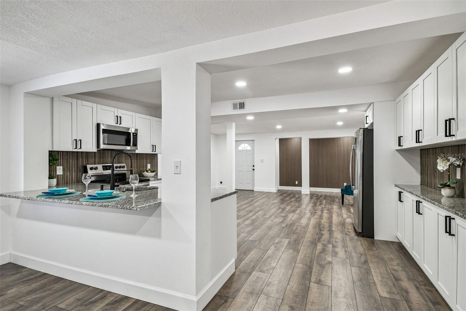 Image 2 of 52 For 7918 Endive Avenue