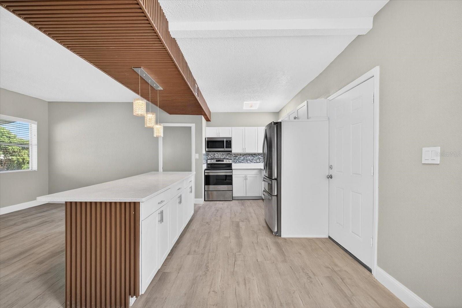 Image 16 of 34 For 1048 Lime Street