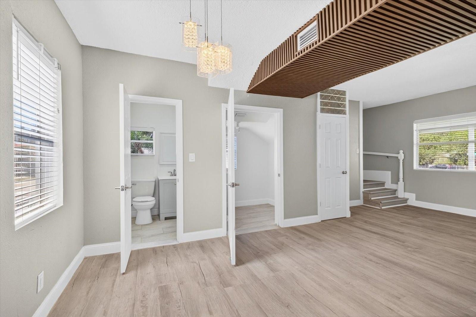 Image 18 of 34 For 1048 Lime Street