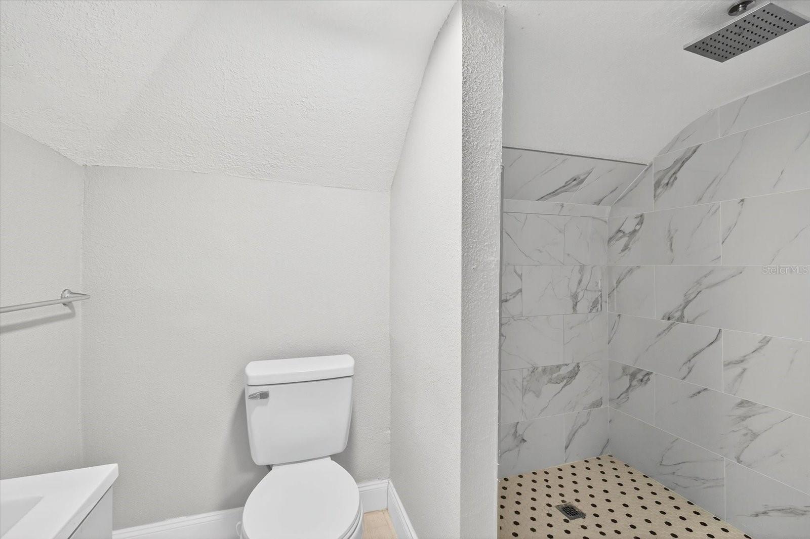 Image 20 of 34 For 1048 Lime Street