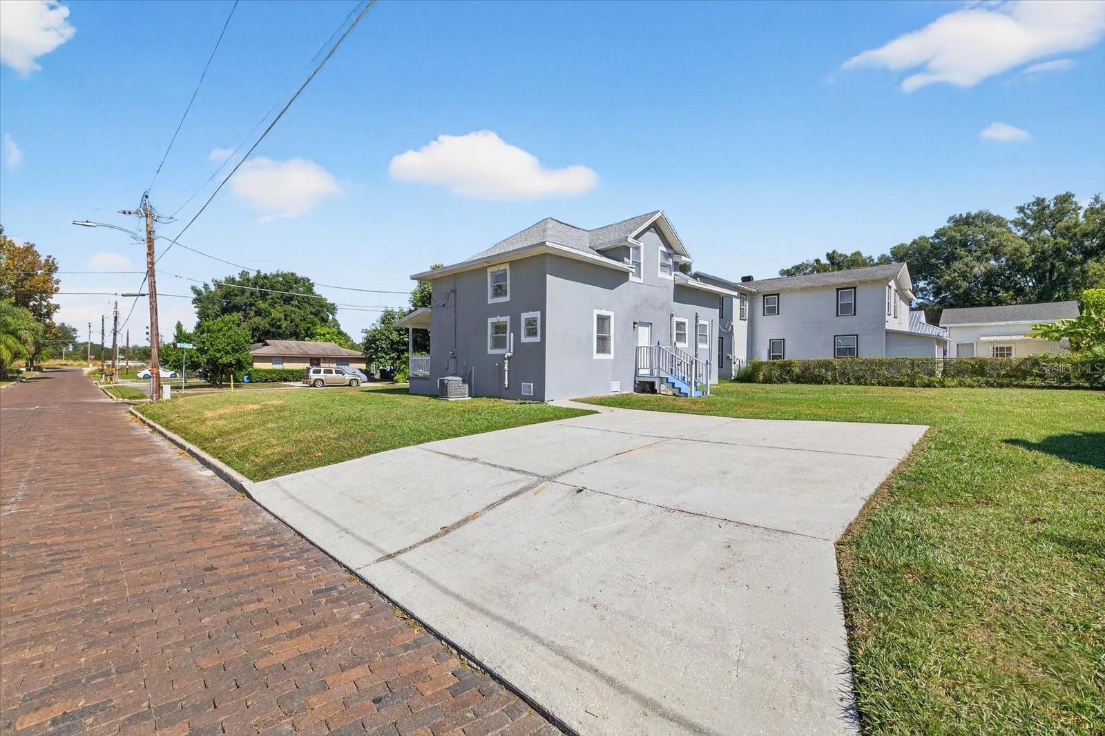 Image 6 of 34 For 1048 Lime Street