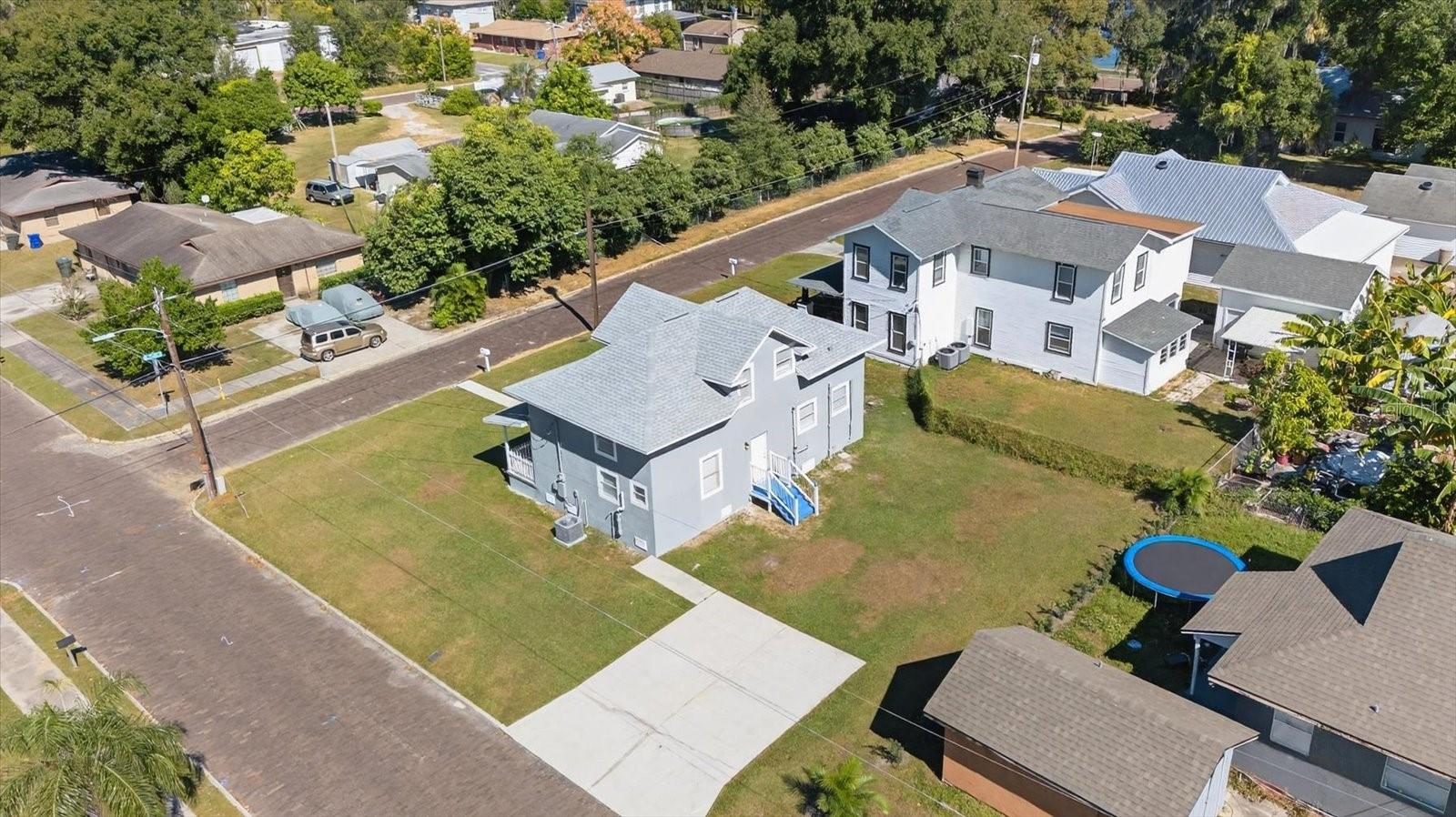 Image 7 of 34 For 1048 Lime Street