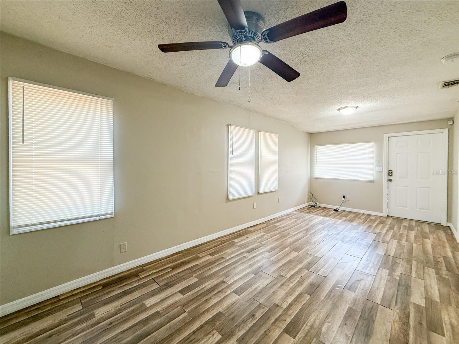 Image 11 of 22 For 4708 18th Avenue